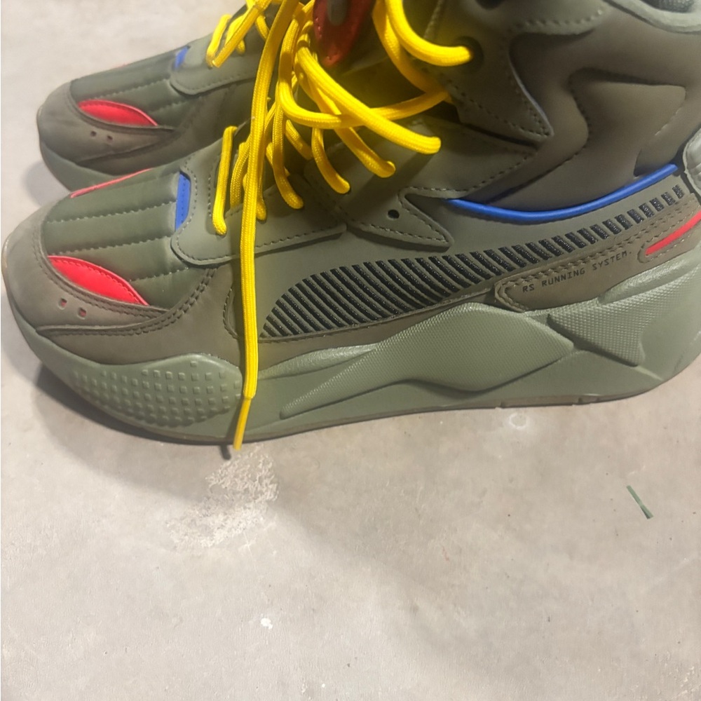 Puma Olive Sneakers with Yellow Laces